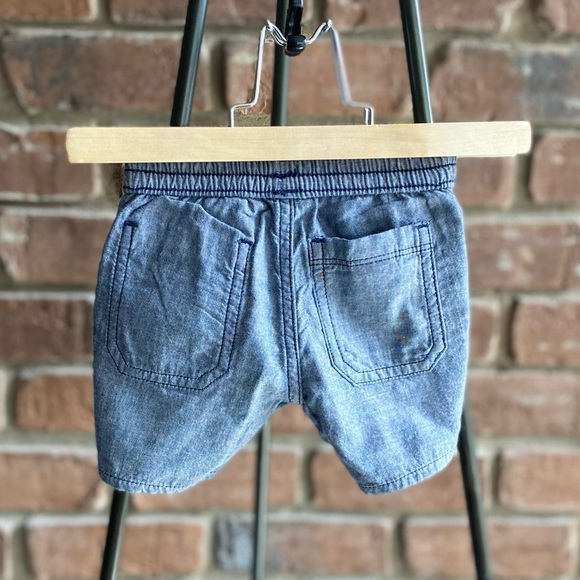 3-6M NWT Gap Reversible Shorts - Picture 4 of 4